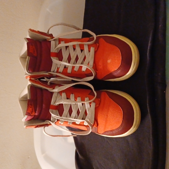 Nike Hyper Dunks Retro Red and Grey 9.5 - Picture 1 of 3